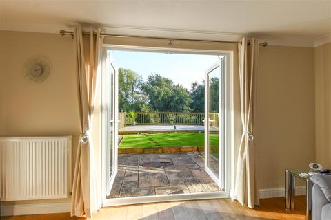 54 Spring Meadows, Trowbridge, BA14 0HD