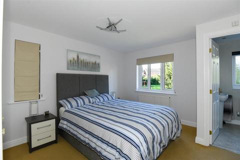54 Spring Meadows, Trowbridge, BA14 0HD