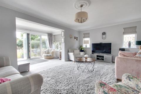 3 bedroom detached bungalow for sale, Beehive Lane, Worthing BN12