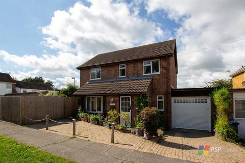 3 bedroom detached house for sale, Wingle Tye Road, Burgess Hill