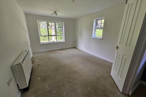4 Colham Road, Uxbridge, UB8 3WQ