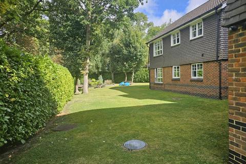 4 Colham Road, Uxbridge, UB8 3WQ
