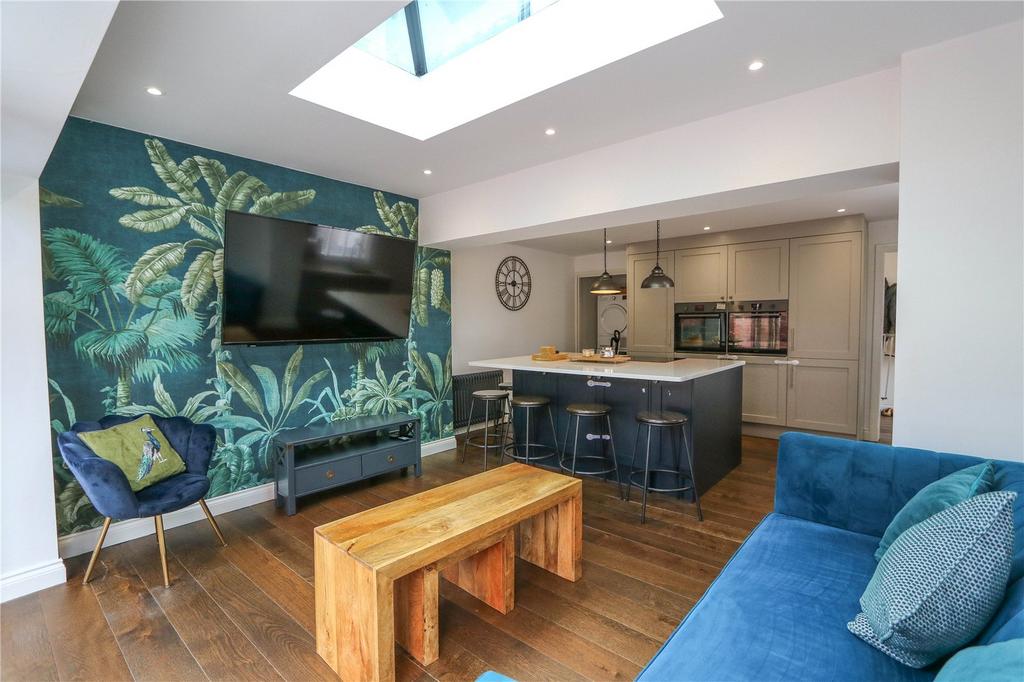 Kitchen/Family Room