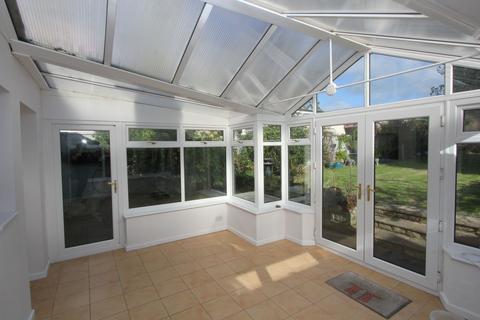 Shop for sale, Kingswood House, East Street, CF61 1XY