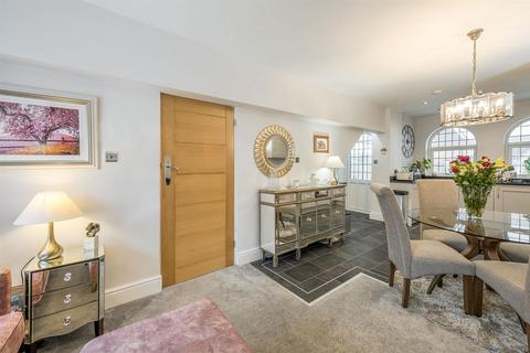 18c Dingle Road, Stourbridge, DY9 0RS