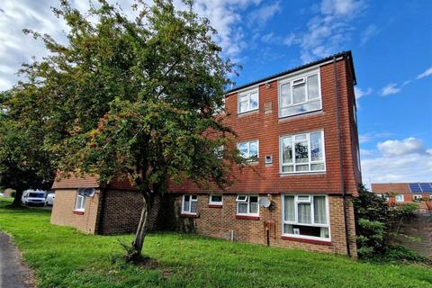 1 bedroom apartment to rent, Padstow Walk, Bewbush, Crawley, West Sussex, RH11