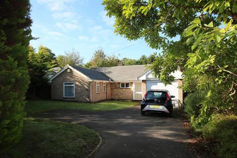 Stonecroft Clinton Road, Leatherhead, KT22 8NX