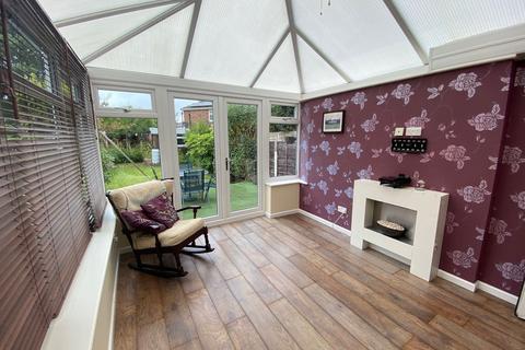 125 Broadoak Road, Ashton-under-lyne, OL6 8RS