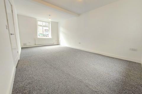 3 bedroom terraced house to rent, Gertrude Street, Abercynon, CF45