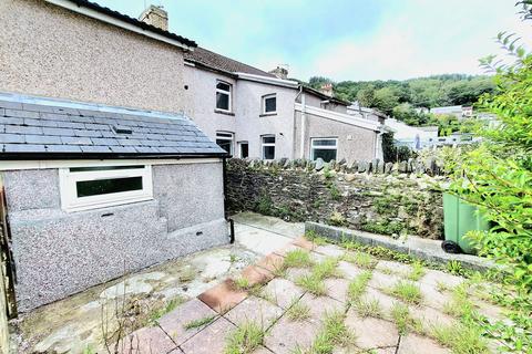 3 bedroom terraced house to rent, Gertrude Street, Abercynon, CF45