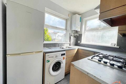 1 bedroom maisonette for sale, Mead Road, Edgware