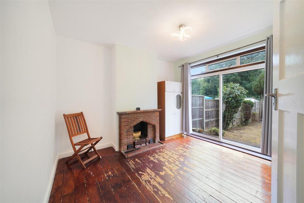 16 Elton Avenue - xril Ixqpi OPLKQ5 VJr ZY.jpg