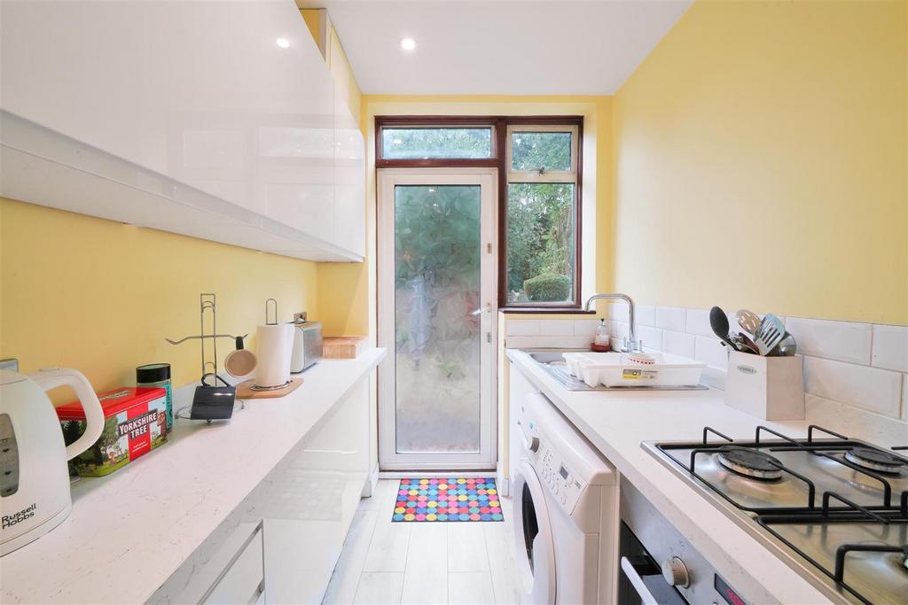 16 Elton Avenue - Lq SFfhtg Om NMpoo Gs DRW.jpg