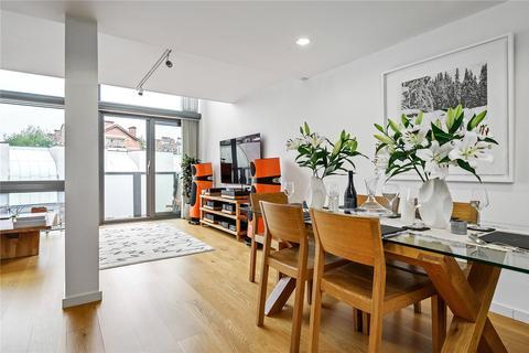 3 bedroom duplex for sale, Peacock Place, Islington, London, N1