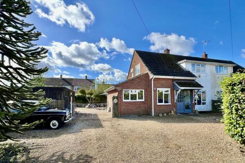 4 bedroom semi-detached house for sale, Keppel Close, Ringwood, BH24 1QJ