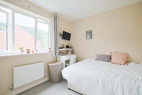 8 Ger Yr Afon, Mountain Ash, CF45 4FE