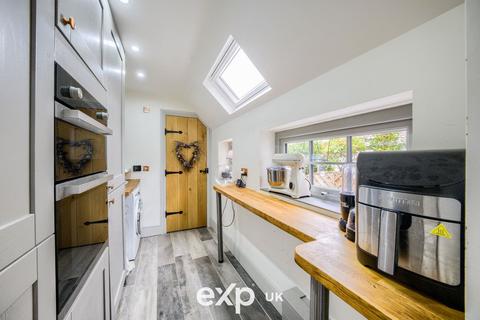 311 Alcester Road, Burcot, Bromsgrove, B60 1BQ