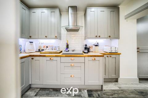 311 Alcester Road, Burcot, Bromsgrove, B60 1BQ
