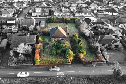 2 bedroom detached bungalow for sale, Soughers Lane, Ashton-In-Makerfield, WN4