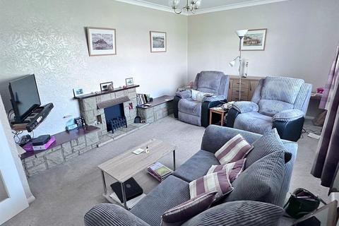 2 Capella Path, Hailsham, BN27 2JY