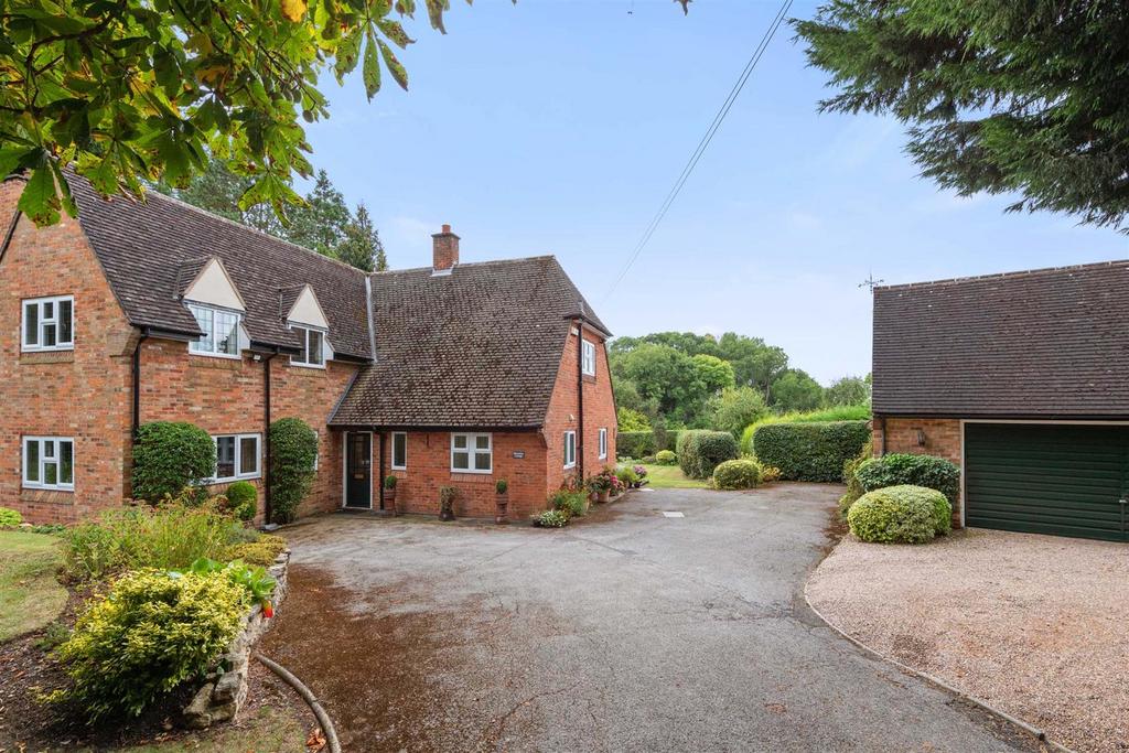 Horseshoe Cottage, Mill Lane, Rowington, CV35 7 DQ 