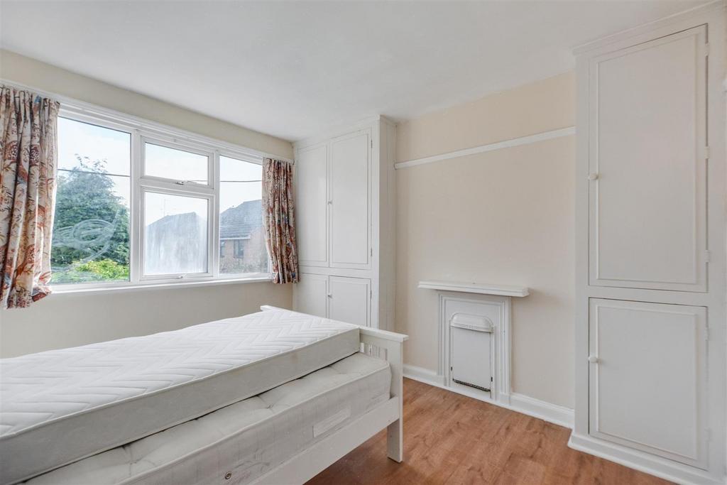 Bedroom 2 1.jpeg