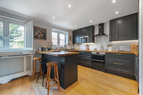 4 bedroom end of terrace house for sale, Southborough Road, Bickley