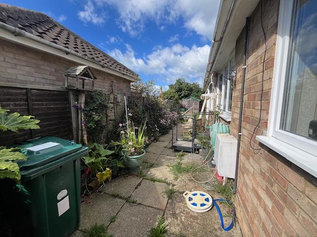 Side Courtyard