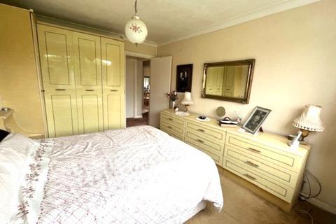 3 bedroom detached bungalow for sale, York Road, Selsey