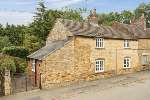 3 bedroom terraced house for sale, Desborough Road, Stoke Albany