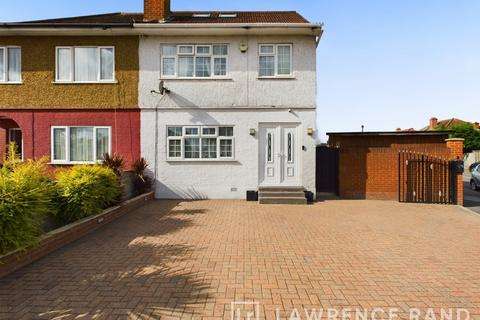 4 bedroom semi-detached house for sale, Park Lane, Hayes, UB4