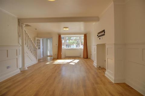 3 bedroom terraced house for sale, Kenilworth Crescent, Enfield