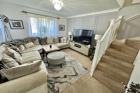 4 bedroom house for sale, Greenside Court, Mirfield