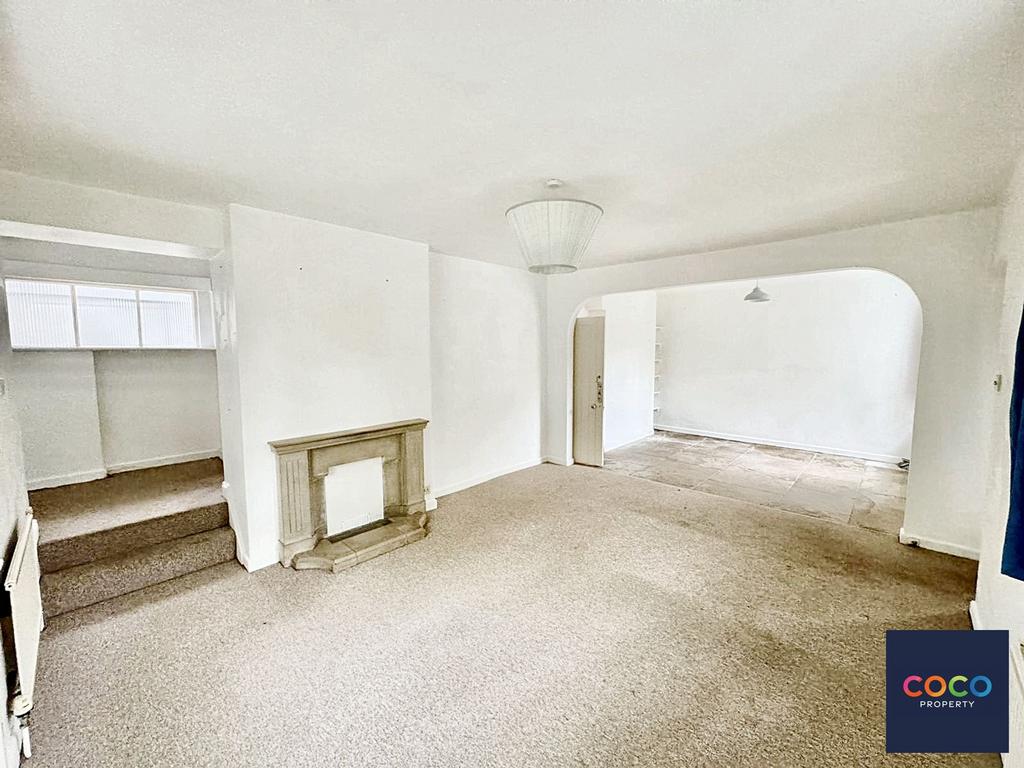 Vacant Living Dining
