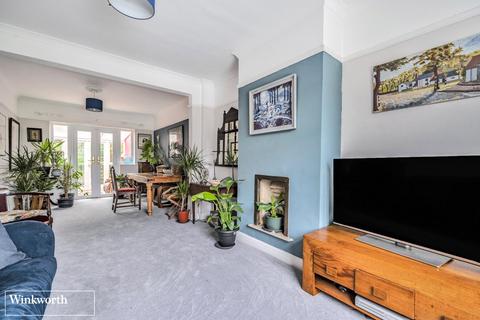 28 Bramblys Drive, Basingstoke, RG21 8UN