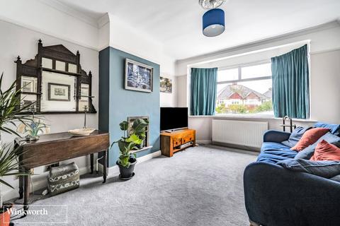 28 Bramblys Drive, Basingstoke, RG21 8UN