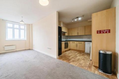 1 bedroom flat for sale, Station Road, Aldershot