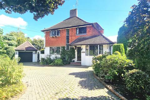 3 bedroom detached house for sale, Sunte Avenue, Lindfield, RH16