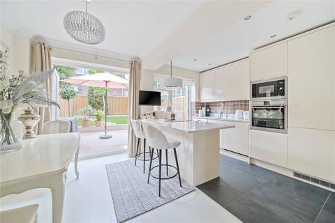 4 bedroom end of terrace house for sale, Gainsborough Court, Walton-On-Thames, KT12