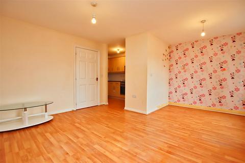 2 bedroom flat for sale, Sommerville Court, Alconbury Close, Borehamwood