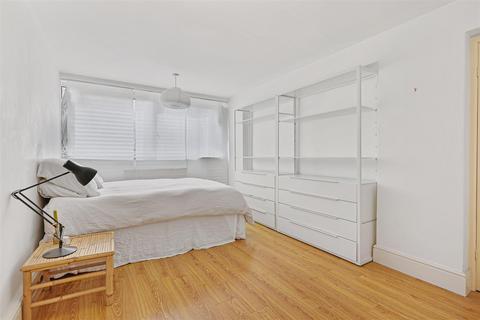 Flat 15, Thorne House Roman Road, London, E2 0PL