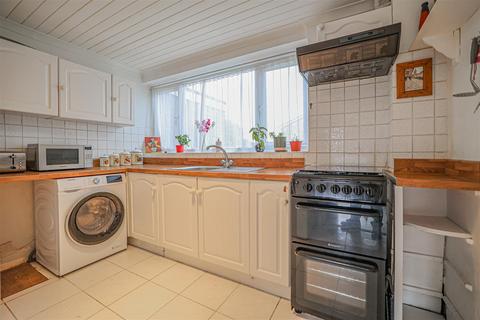 17 Haddon Close, Hemel Hempstead, HP3 8NE