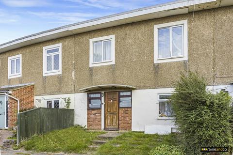 3 bedroom terraced house for sale, Willow Way, Hatfield