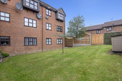 16 Orchid Close, Abridge, Romford, RM4 1DF