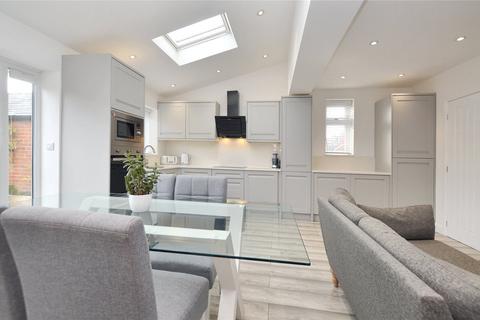 16 Green Lane, Lofthouse, Wakefield, WF3 3LD