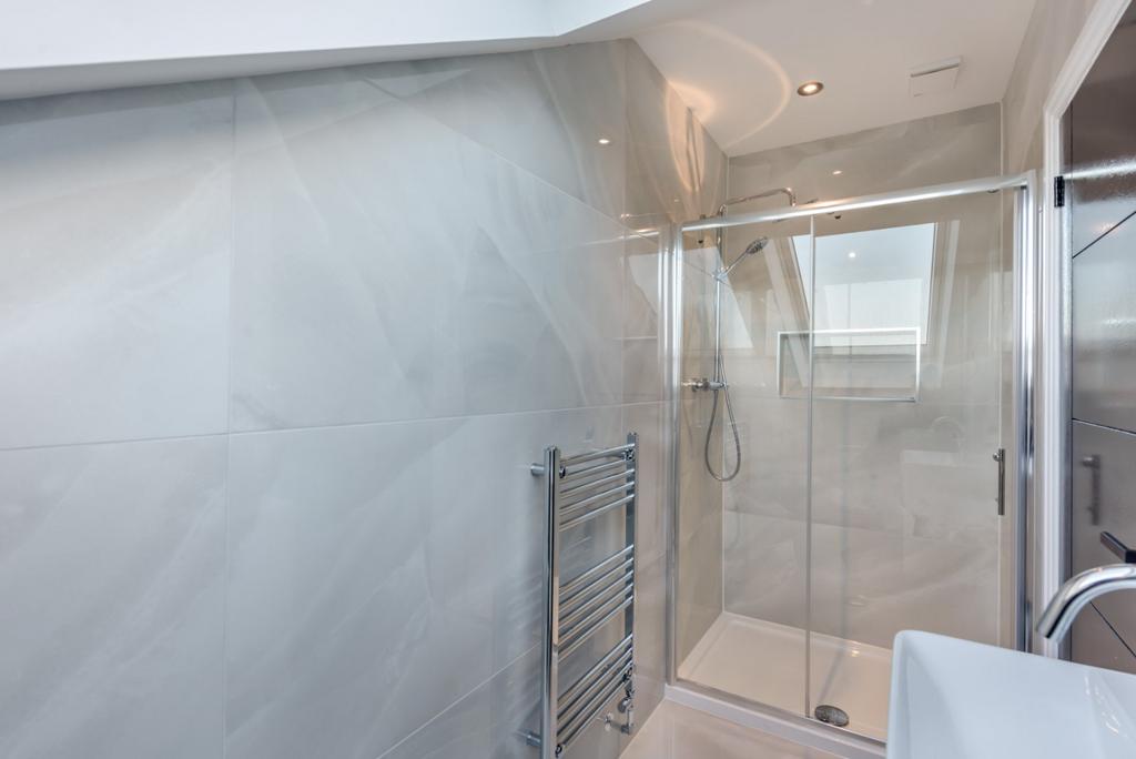 Bedroom 2 En Suite