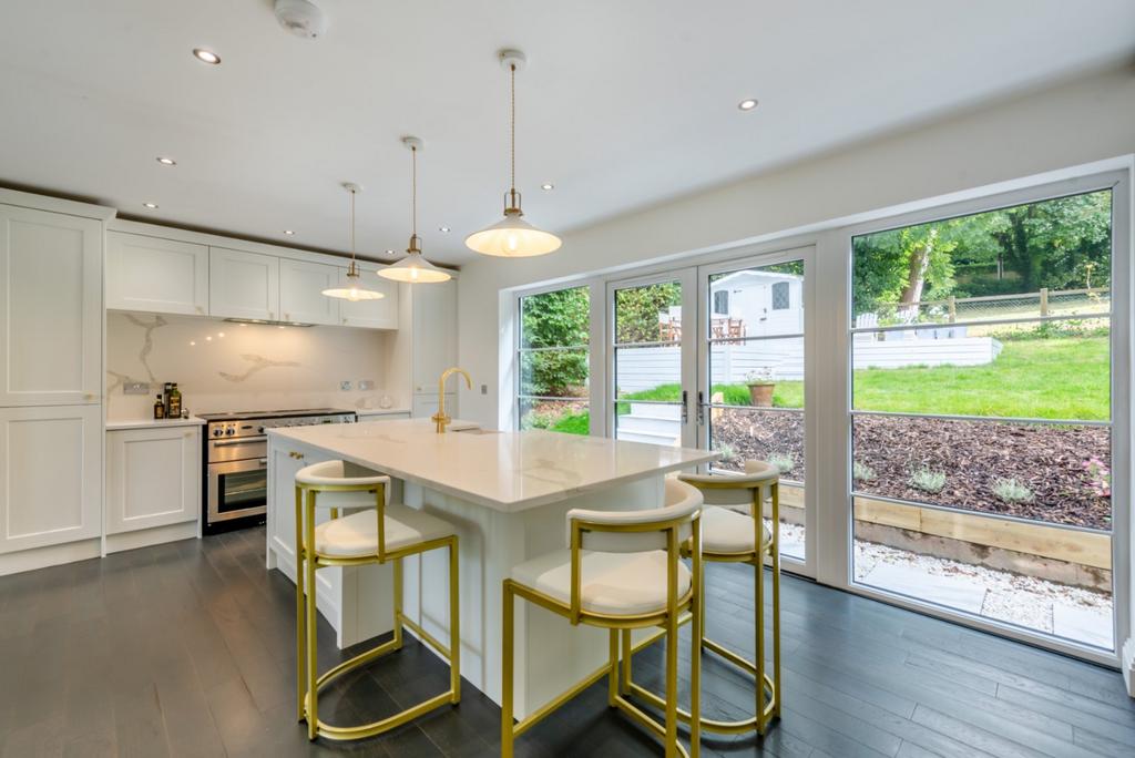 Kitchen (2)