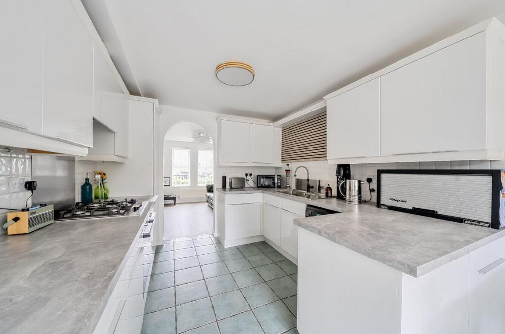 Saxon House End, Harrold 3 bed townhouse for sale £350,000