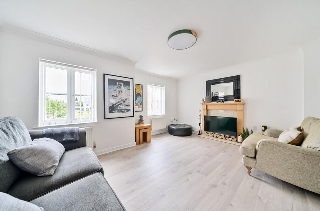Saxon House End, Harrold 3 bed townhouse for sale £350,000