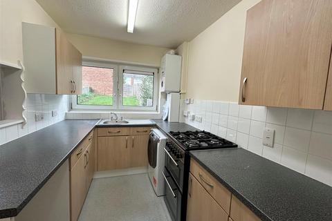 4 bedroom terraced house to rent, St. Egbert's Way, London E4